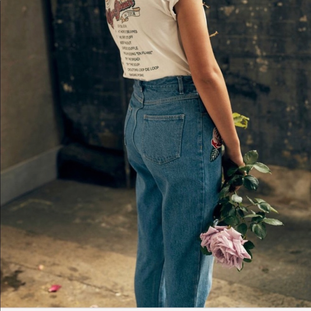 NWT👖Minkpink embroidery jeans - Picture 3 of 7